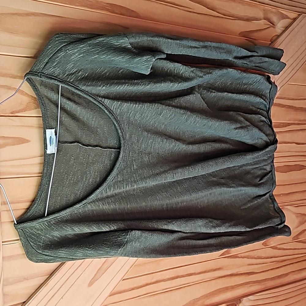 Long sleeves sage green Old Navy Medium women's top